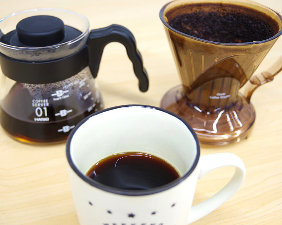 クレバーコーヒードリッパー入門｜3つの特徴・器具の使い方、おいしく淹れる4つのステップをご紹介  コーヒーと、暮らそう。 UCC COFFEE  MAGAZINE