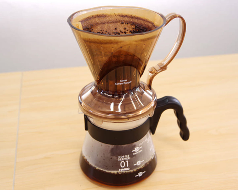 クレバーコーヒードリッパー入門｜3つの特徴・器具の使い方、おいしく淹れる4つのステップをご紹介 | コーヒーと、暮らそう。 UCC COFFEE  MAGAZINE