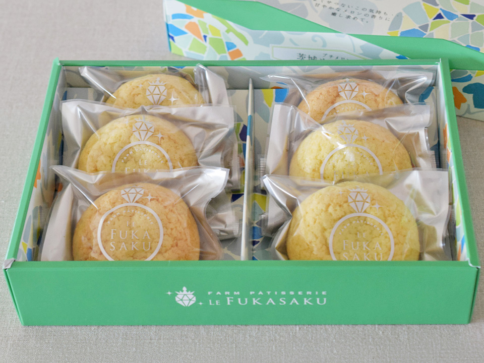『茨城めろんの片想い』のパッケージを開いたイメージ