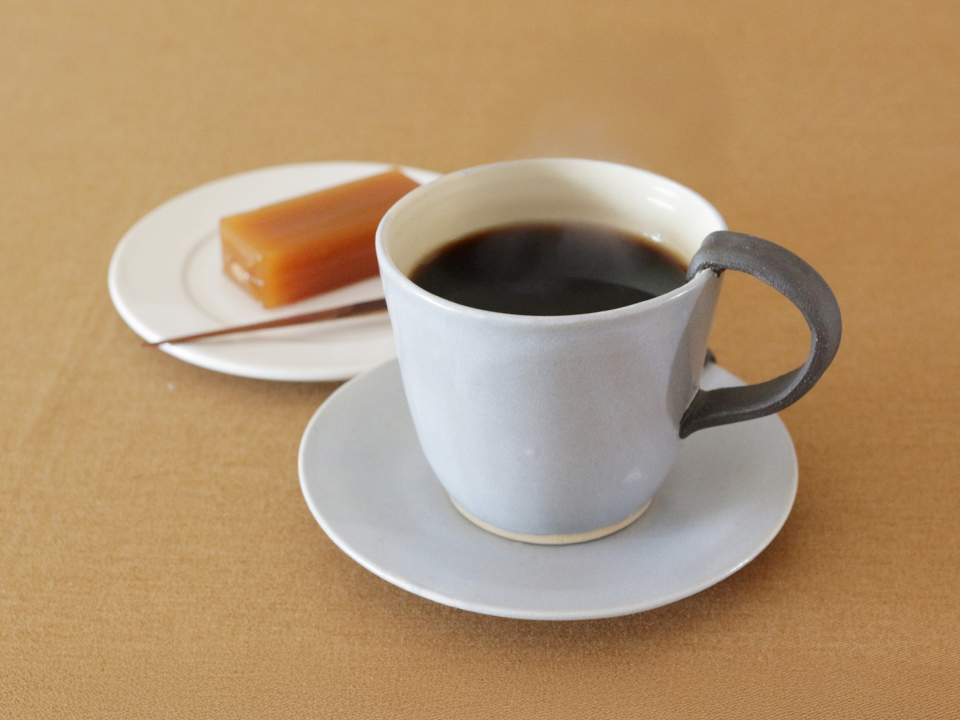 UCC ゴールドスペシャル まろやかブレンドと銀座はちみつ羊羹